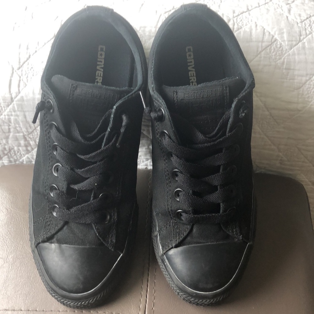 Converse - Picture 3 of 3